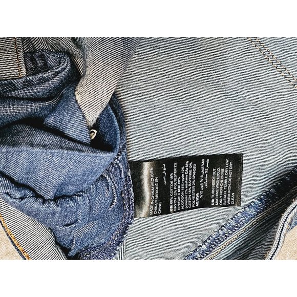 White House Black Market Slim Ankle Studded Jeans Size 10 Mid Wash - Picture 10 of 14